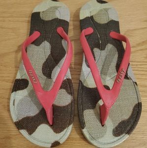 Women's designer flip flop sandals camo sz 7